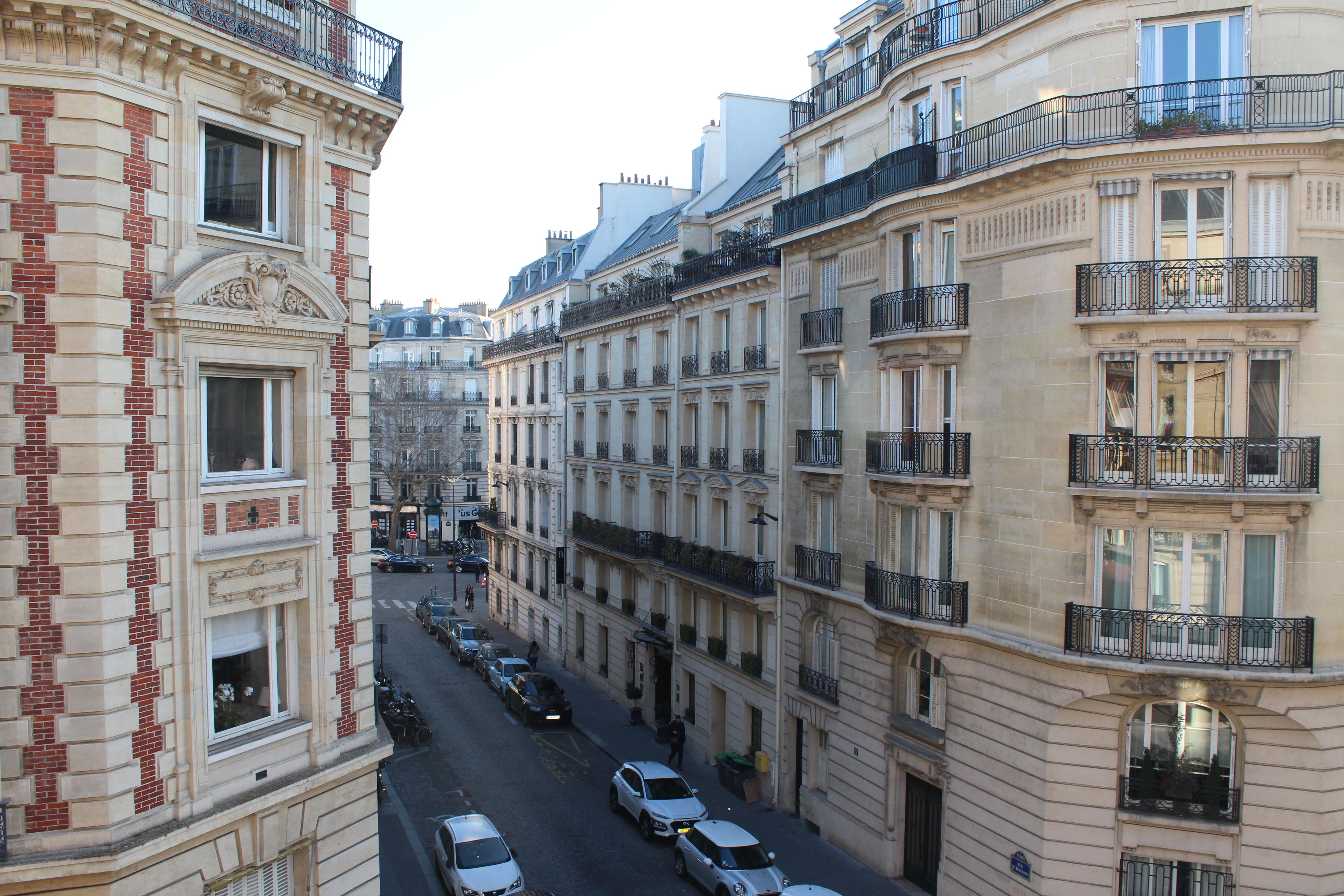 Hotel Bassano Paris Dış mekan fotoğraf